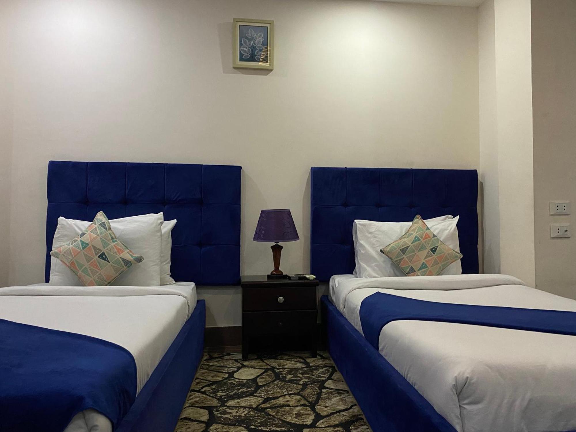 Golden Pyramids Inn Kafret el-Gabal Zewnętrze zdjęcie