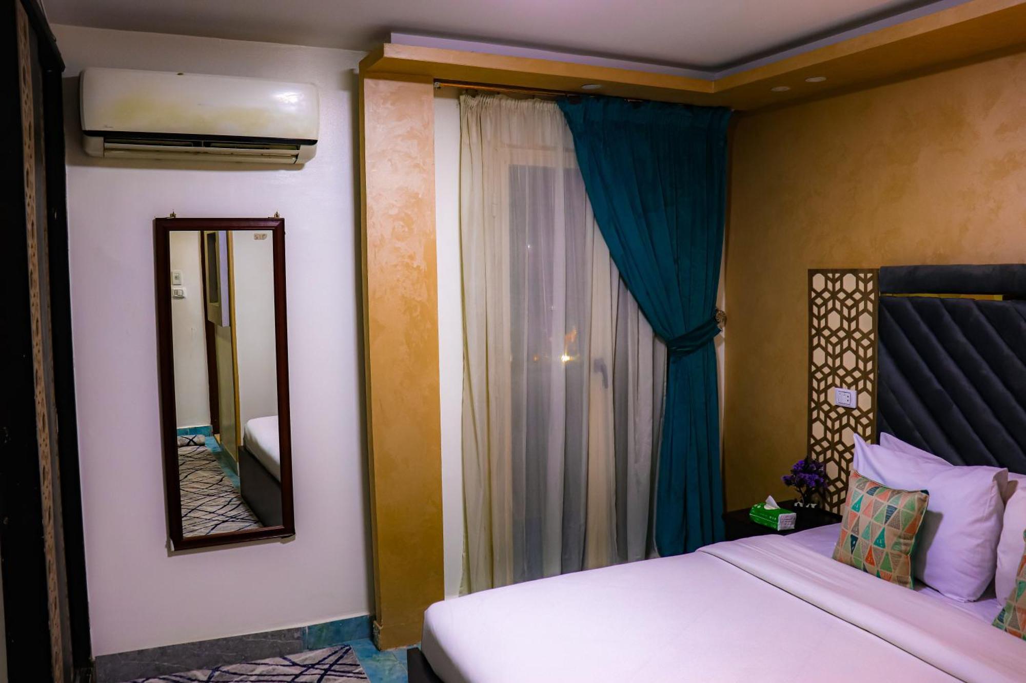 Golden Pyramids Inn Kafret el-Gabal Zewnętrze zdjęcie