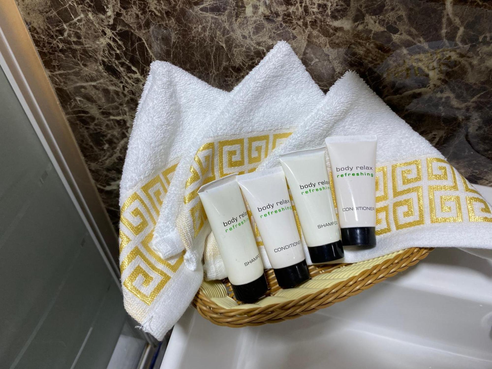 Golden Pyramids Inn Kafret el-Gabal Zewnętrze zdjęcie